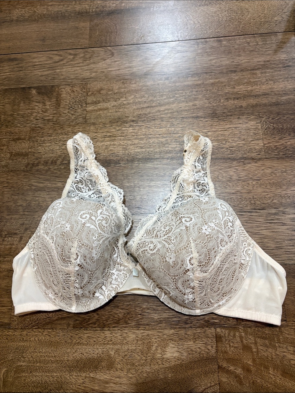 ThirdLove Lace Contour Plunge bra 42B. Peach color.